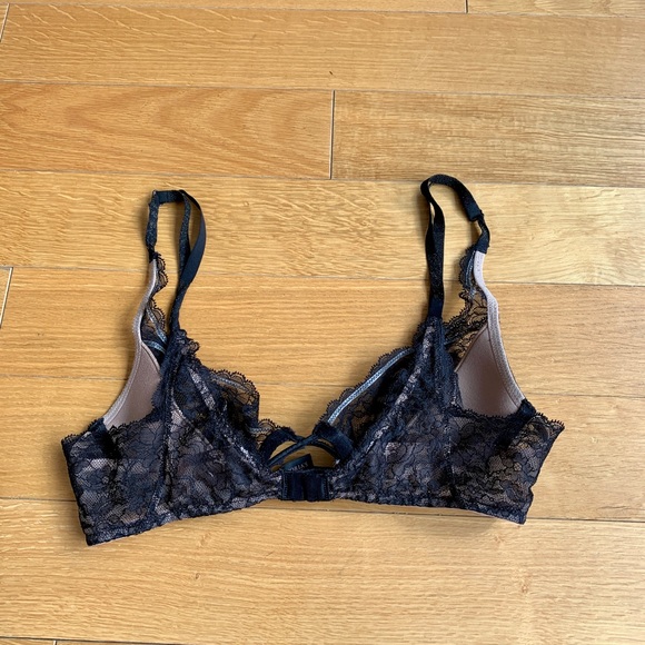 Victoria’s Secret Pretty Black Lace Demi Cup Bra - Picture 5 of 11